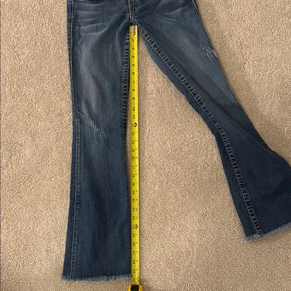 True Religion Bobby Distressed Women's Jeans Size 28 - Picture 6 of 8